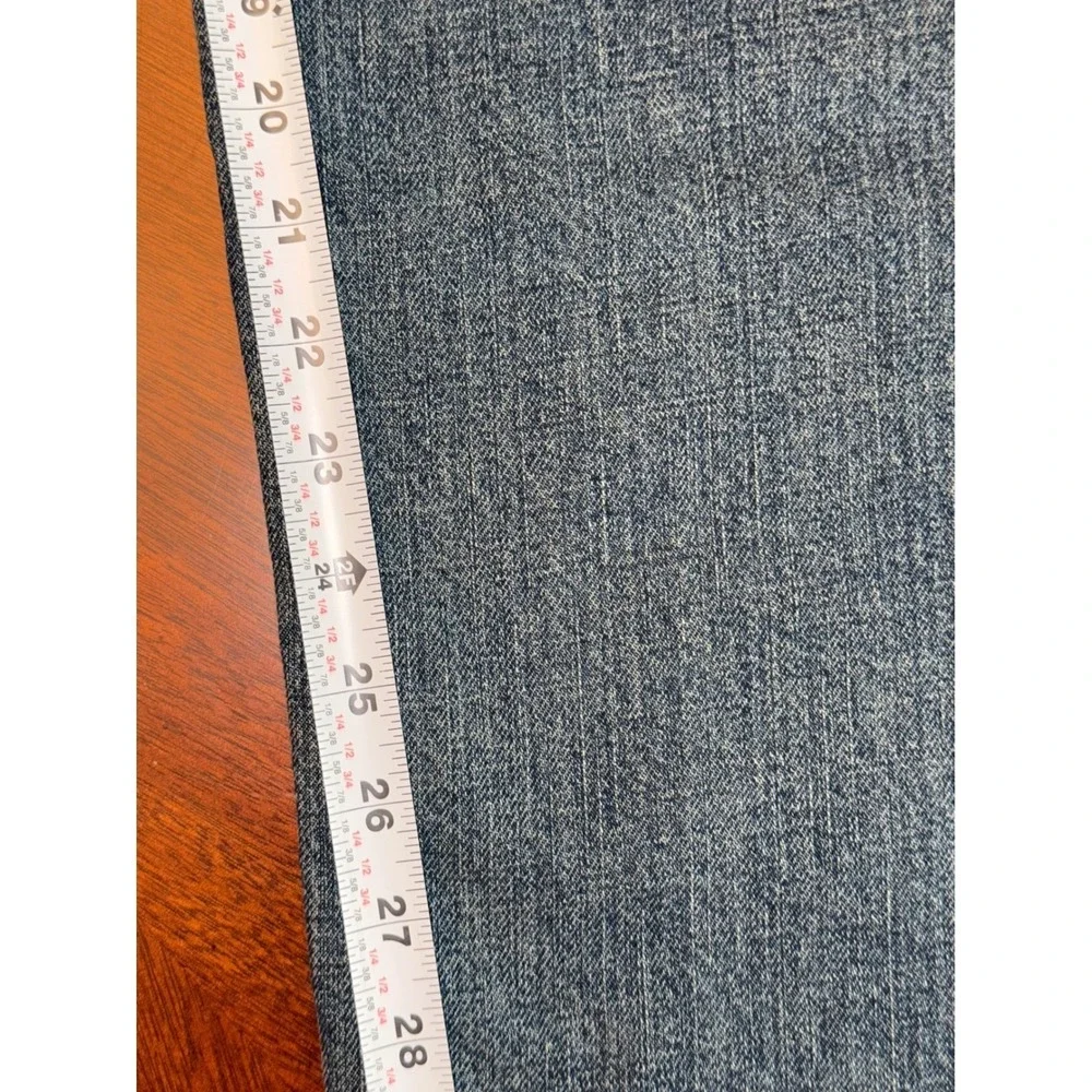 Signature Levi Relaxed Fit Jeans Men 42x32 Blue Med Wash Straight Leg Brand New